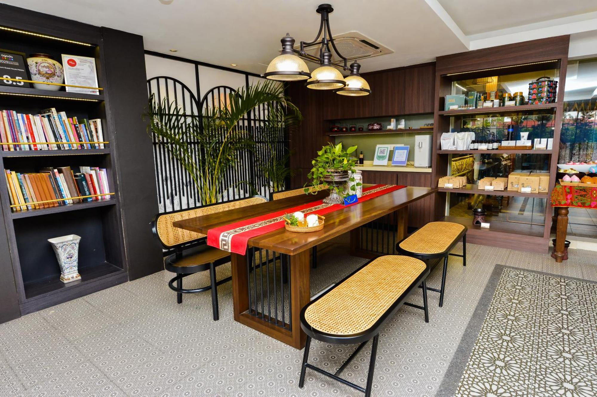 Sojourn Hotel